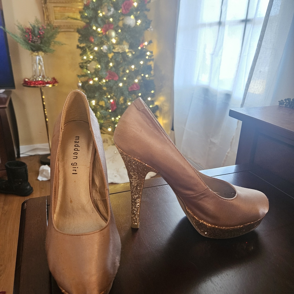 Madden Girl Beige Satin and Gold Glitter Heels